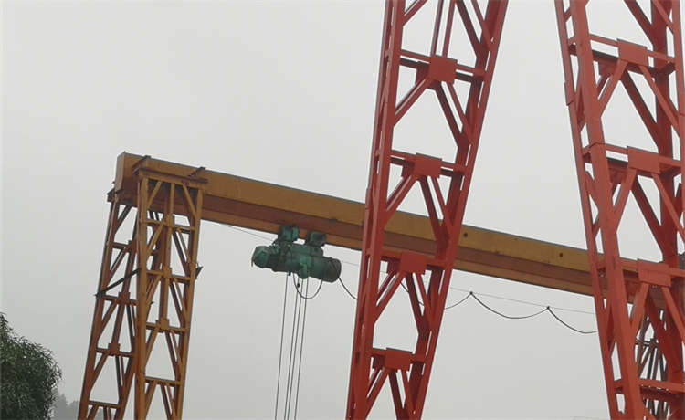 16鋼管樁廠家，1000鋼立柱廠家，dn2200mm螺旋焊管，1020-14螺旋焊管