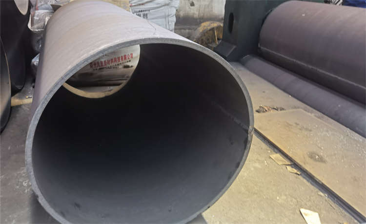 外直徑2520mm螺旋焊管,江門KY2021原漿型環(huán)氧重防腐螺旋管,鋼鐵世界2400mm螺旋鋼管,污水處理鋼管廠家