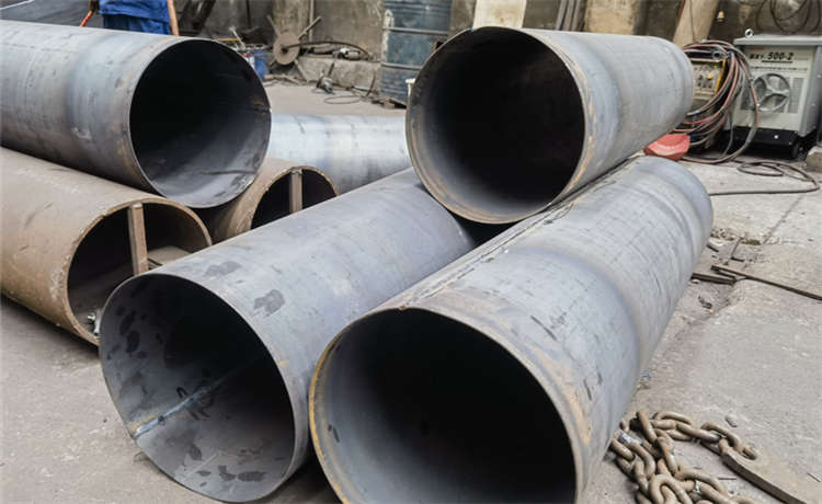 外徑325mm螺旋鋼管,中山2000打樁鋼護筒,DN2400mm螺旋管,800鎖扣螺旋管廠家