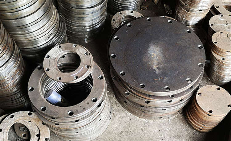 3420 724mm螺旋鋼管，清遠(yuǎn)711mm螺旋焊管，dn1000mm螺旋鋼管，鋼材場(chǎng)打樁螺旋鋼管